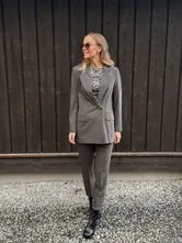 ADIANIW BLAZER