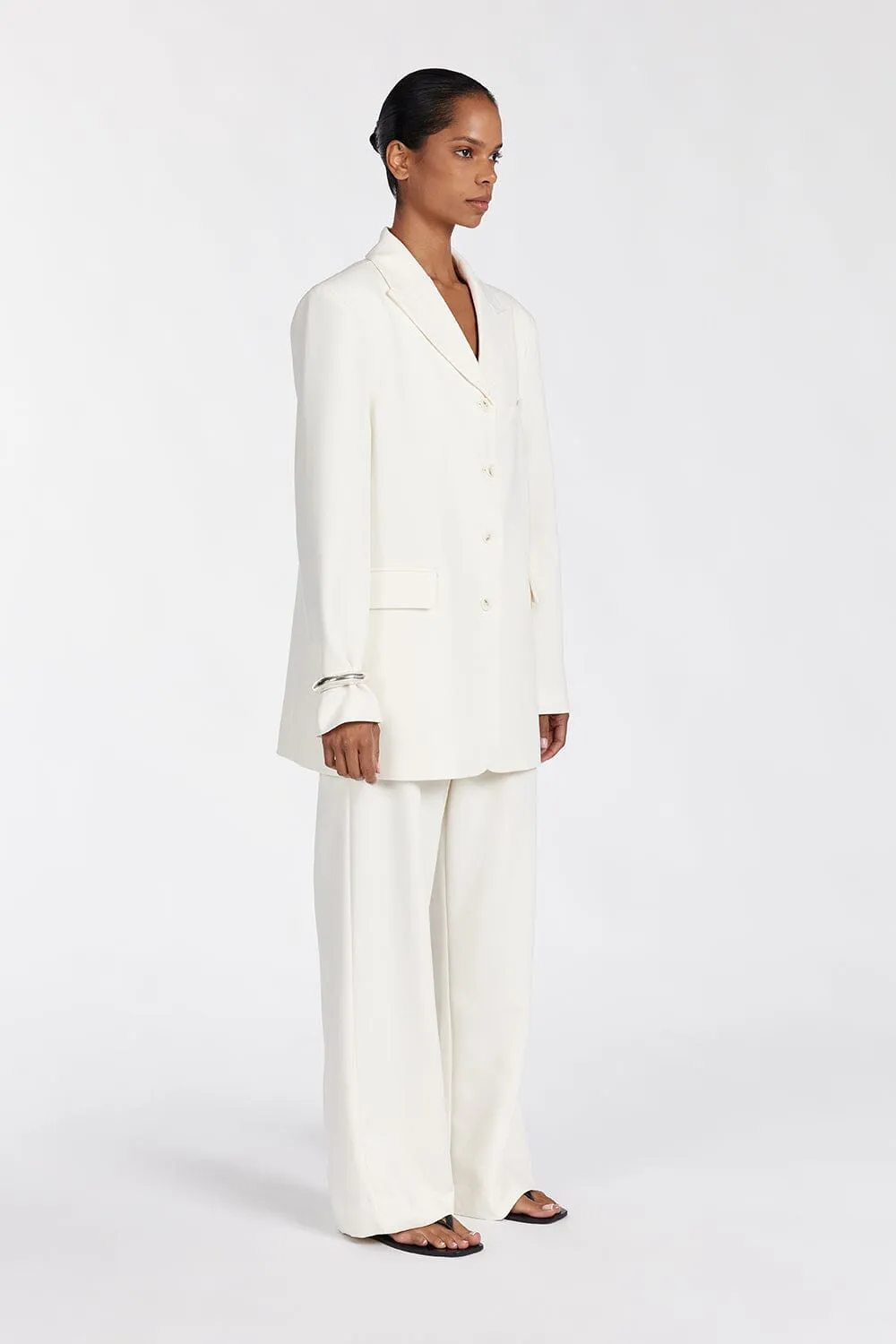 LIV CREAM BOYFRIEND BLAZER