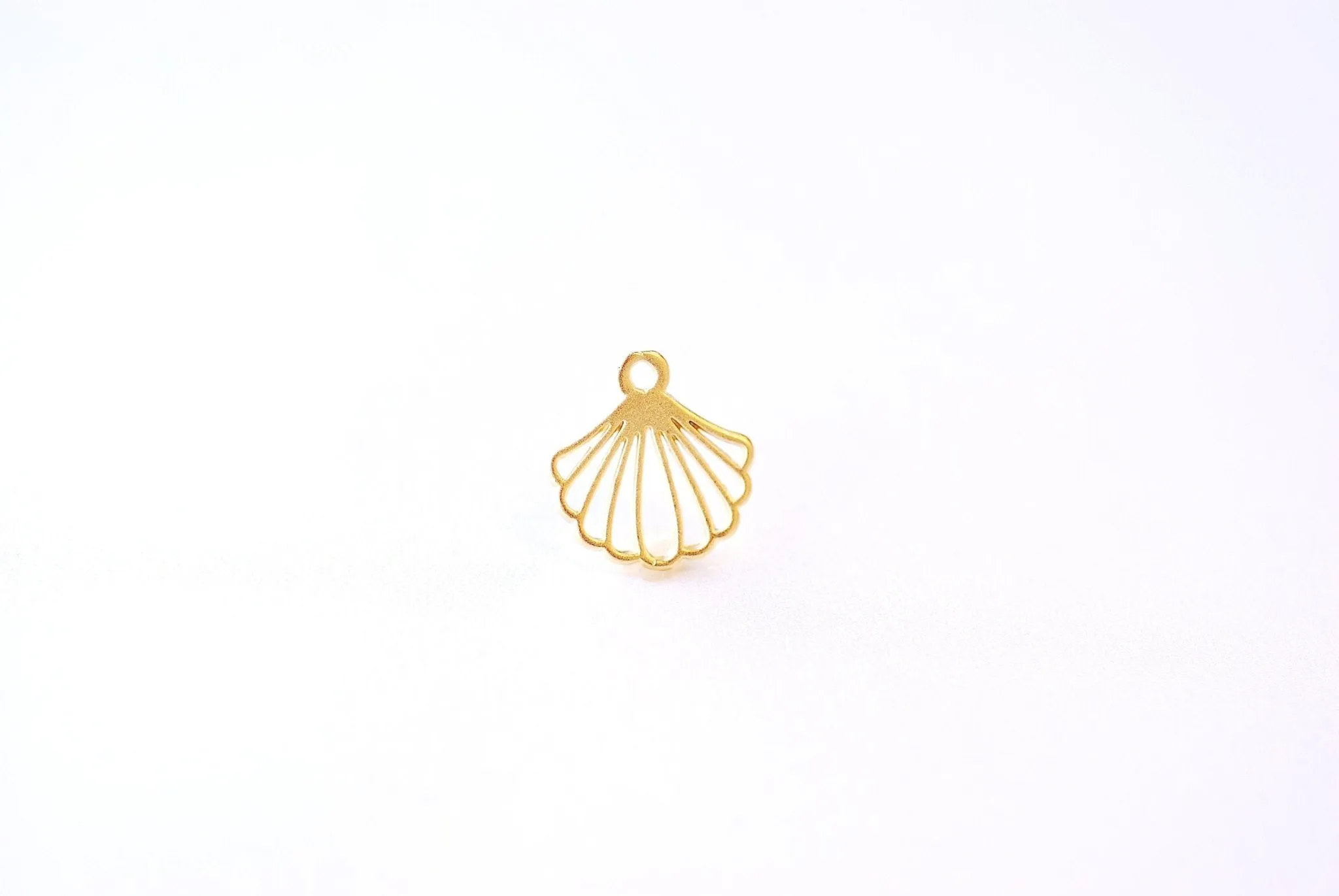 Vermeil Gold Fan Charm- 18k gold plated 925 Sterling Silver, Gold Silver Fan, Fan Shaped Charm, J389